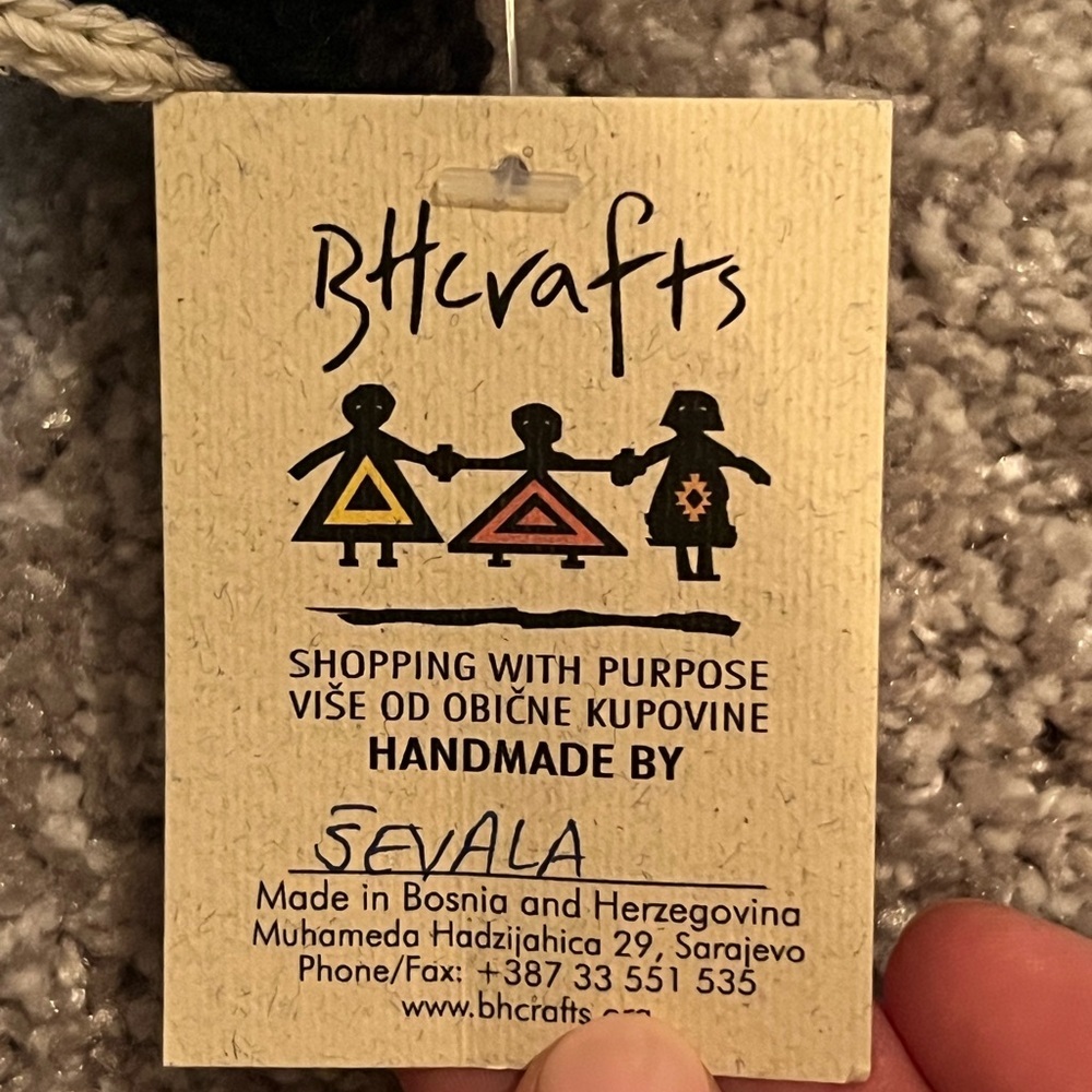 BH CRAFTS Slipper Socks that travel the globe - Buy with Purpose - Picture 7 of 8